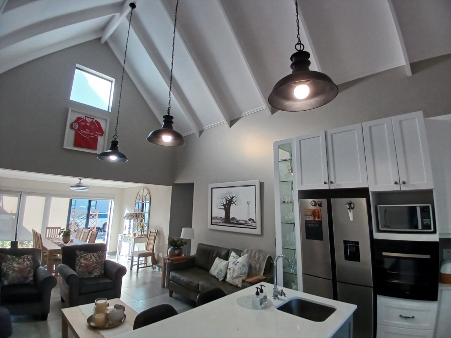 2 Bedroom Property for Sale in Hartenbos Central Western Cape